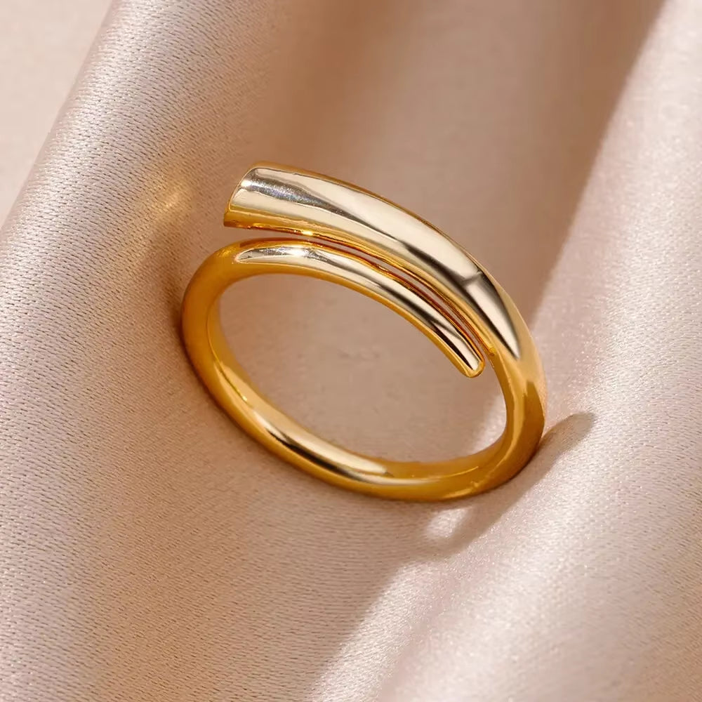 Stainless Steel Rings for Women Aesthetic Heart Gold Color Wedding Ring Vintage Waterproof Wedding Jewelry Prom Accessories Gift