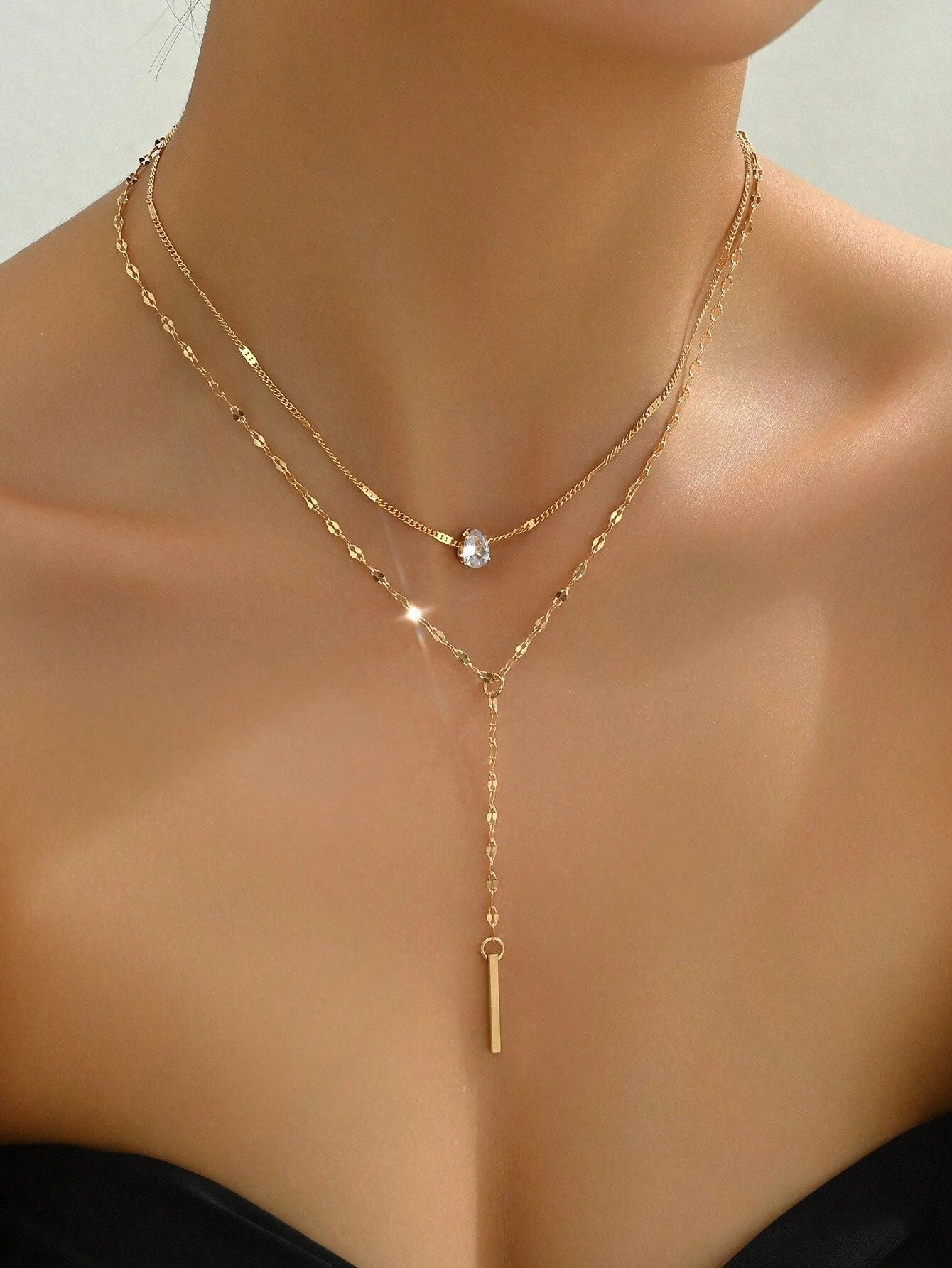 Gold Pendant necklace