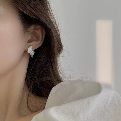 Sweet Leaf Stud Earrings for Women Fresh Blue and White Plant Ear Stud Exquisite Metal Style Earrings Elegant Jewelry Gift D