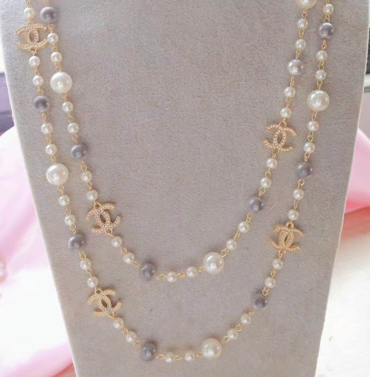 Handmade Beaded Pearl Necklace