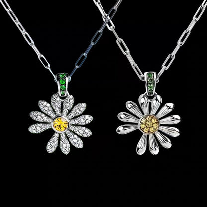 Daisy Diamond Pendant Necklace