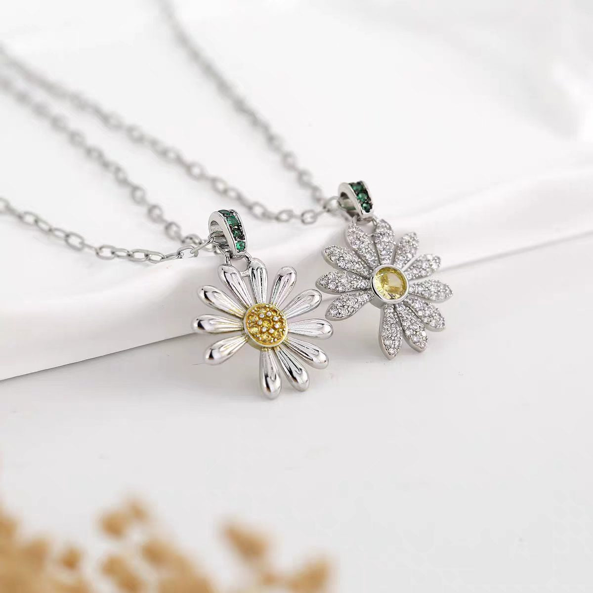 Daisy Diamond Pendant Necklace