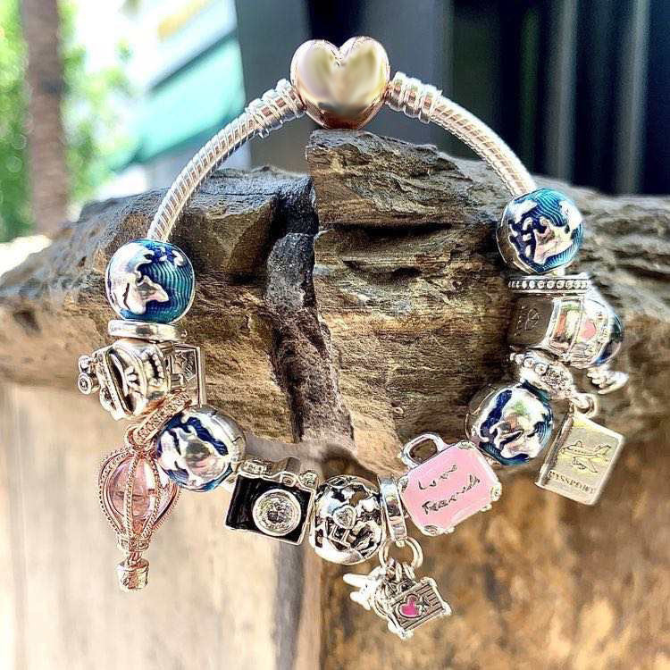 Elegant Floral Charm Bracelet for Women